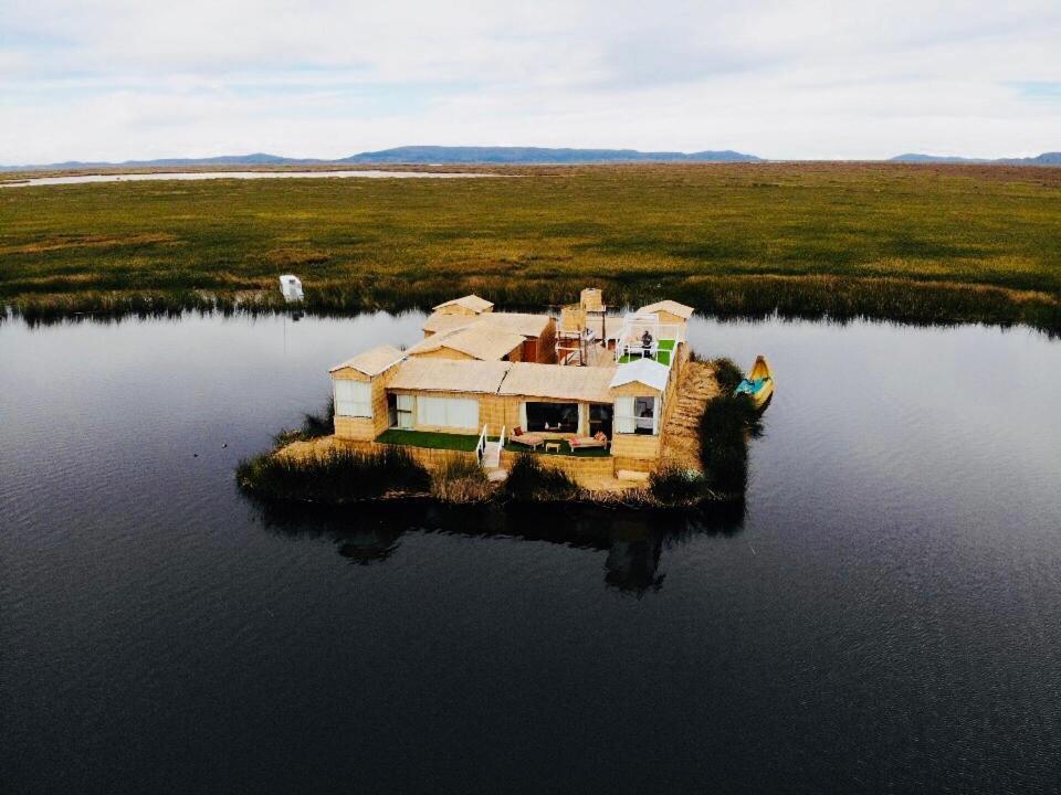 Qhapaq Lago Titicaca - Peru プーノ エクステリア 写真